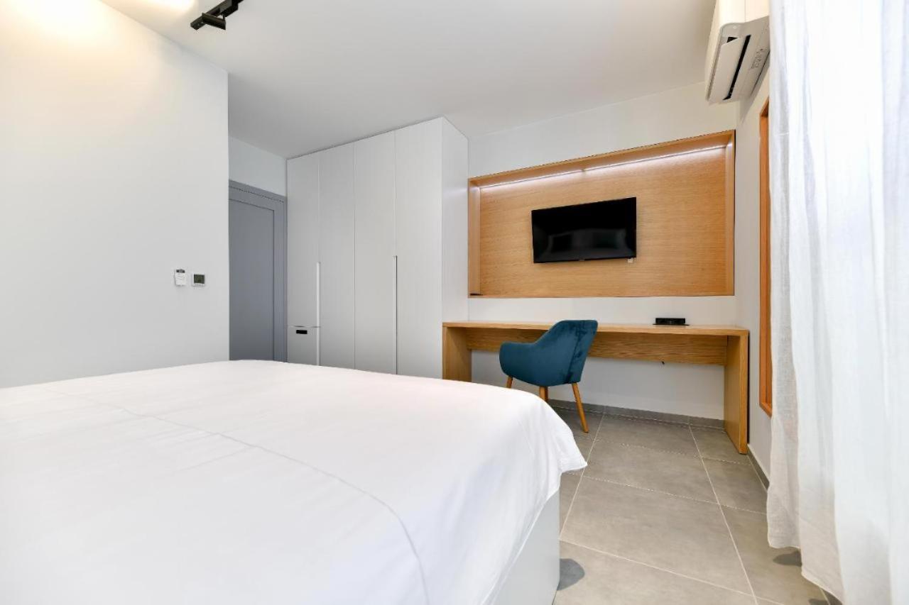 Maris Accommodation By Belmont Realty Zara Esterno foto
