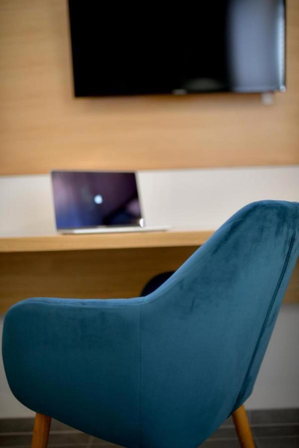 Maris Accommodation By Belmont Realty Zara Esterno foto