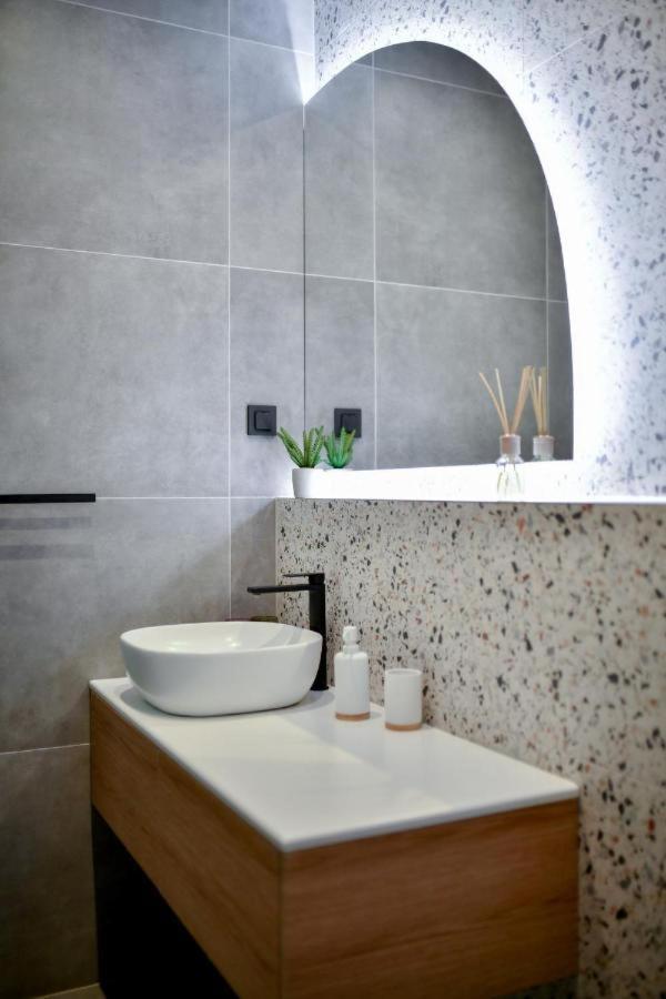 Maris Accommodation By Belmont Realty Zara Esterno foto