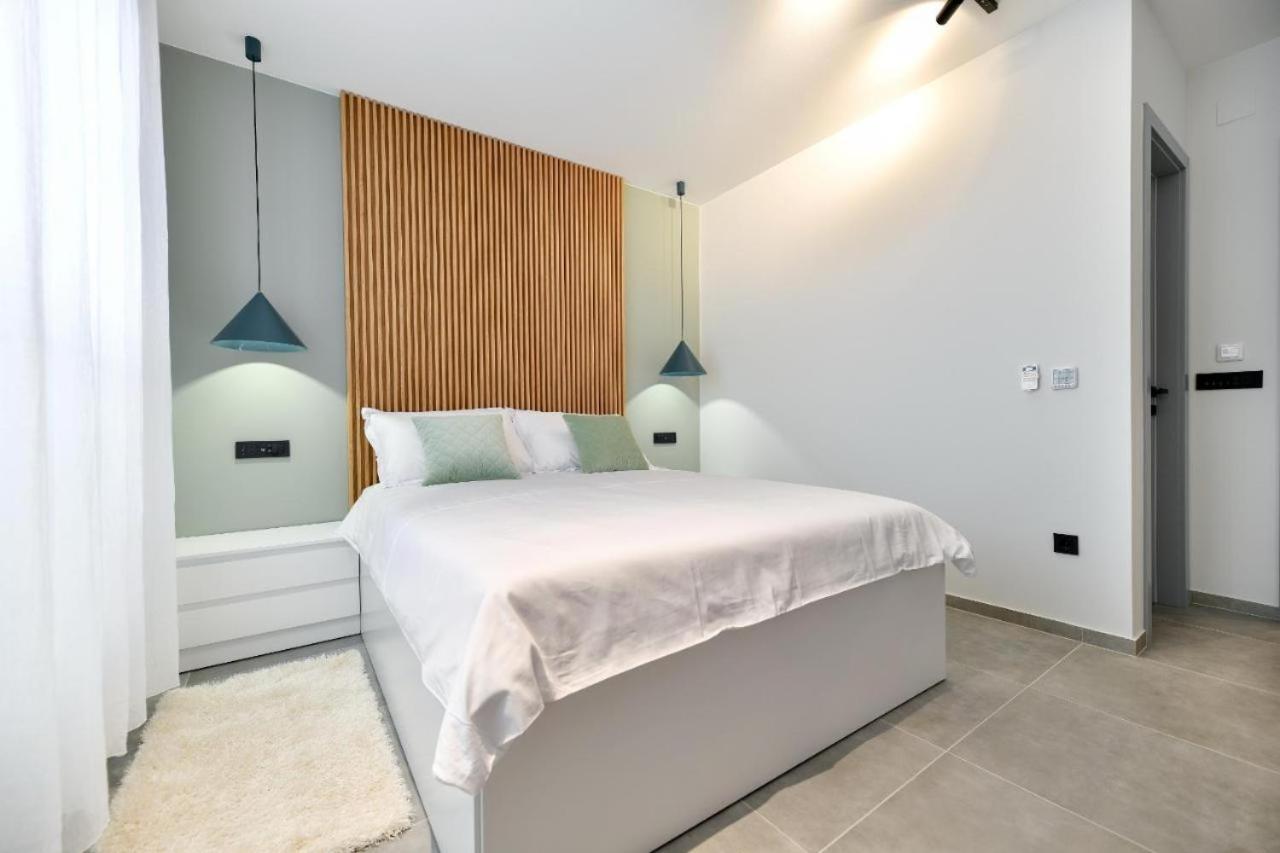 Maris Accommodation By Belmont Realty Zara Esterno foto