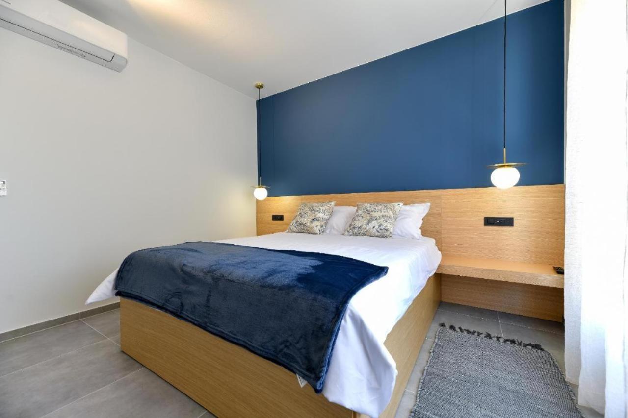 Maris Accommodation By Belmont Realty Zara Esterno foto