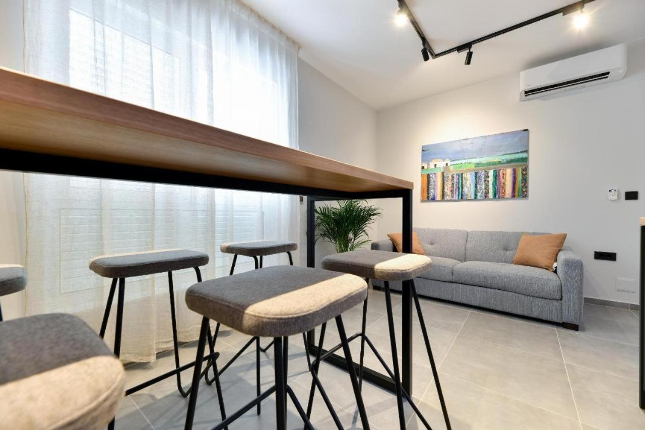 Maris Accommodation By Belmont Realty Zara Esterno foto